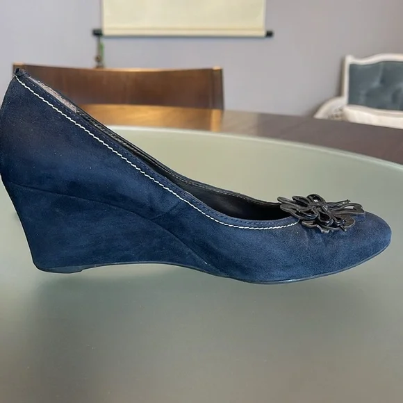Wedge Heels in Blue Suede - sz 7.5 - Picture 7 of 11